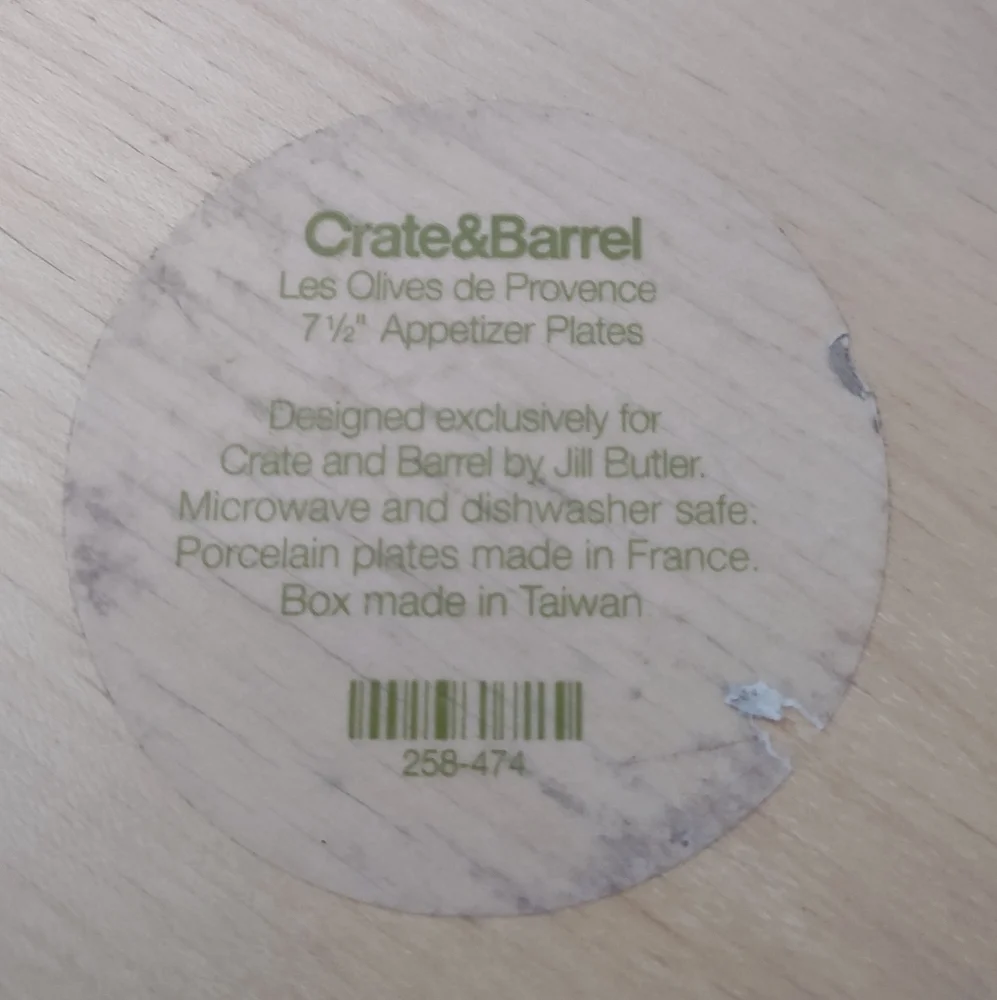 Crate&Barrel Revol Made in France Les Olives de Provence Porcelain 6 Plates